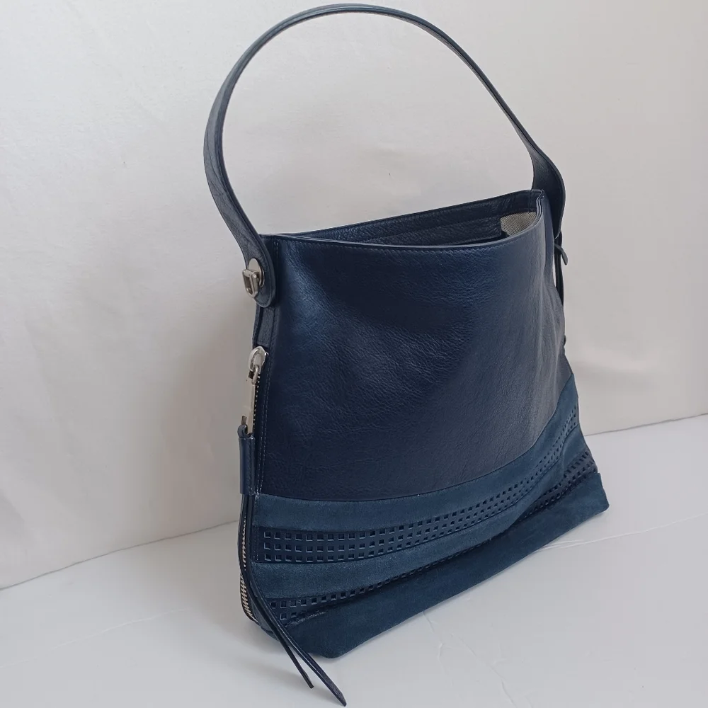 Fossil Bag Navy Blue Leather and Suede Zip Top‎ Hobo Shoulder Bucket Bag